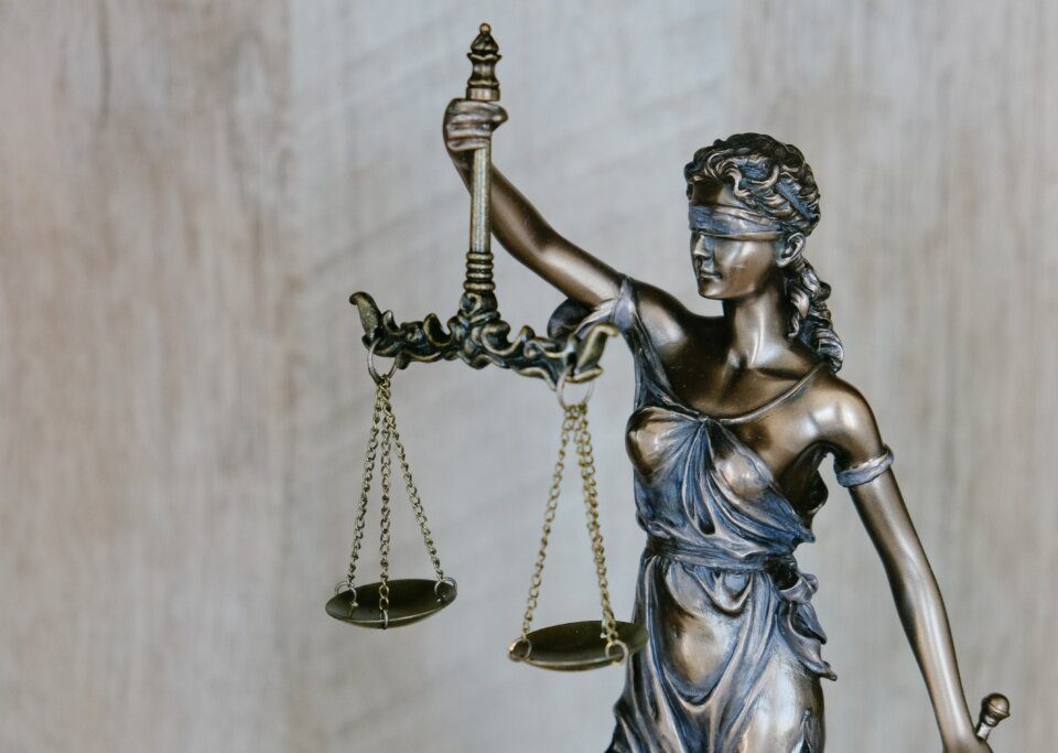 وکیل پایه یک دادگستری (7)