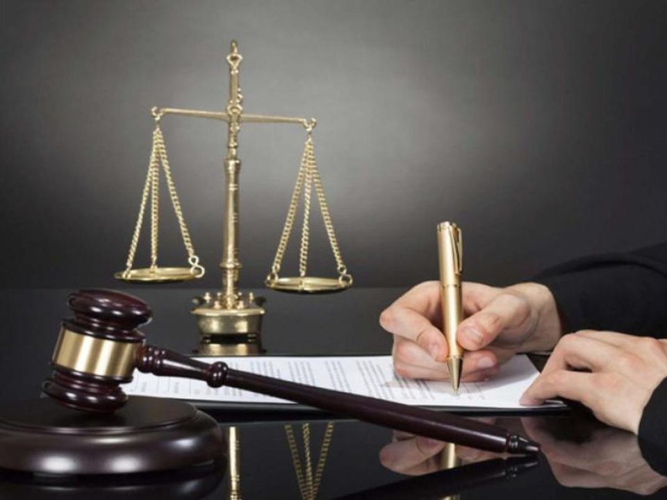 حق انتخاب وکیل در امور حقوقی (2)
