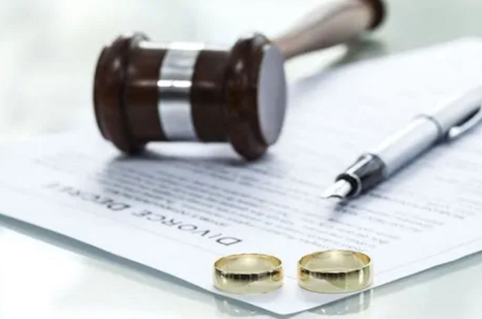 وکیل مع الواسطه در طلاق (3)